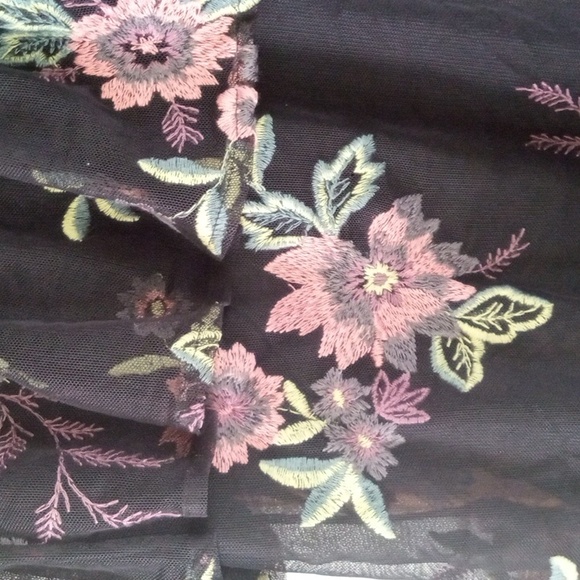 BB DAKOTA top - Picture 5 of 9